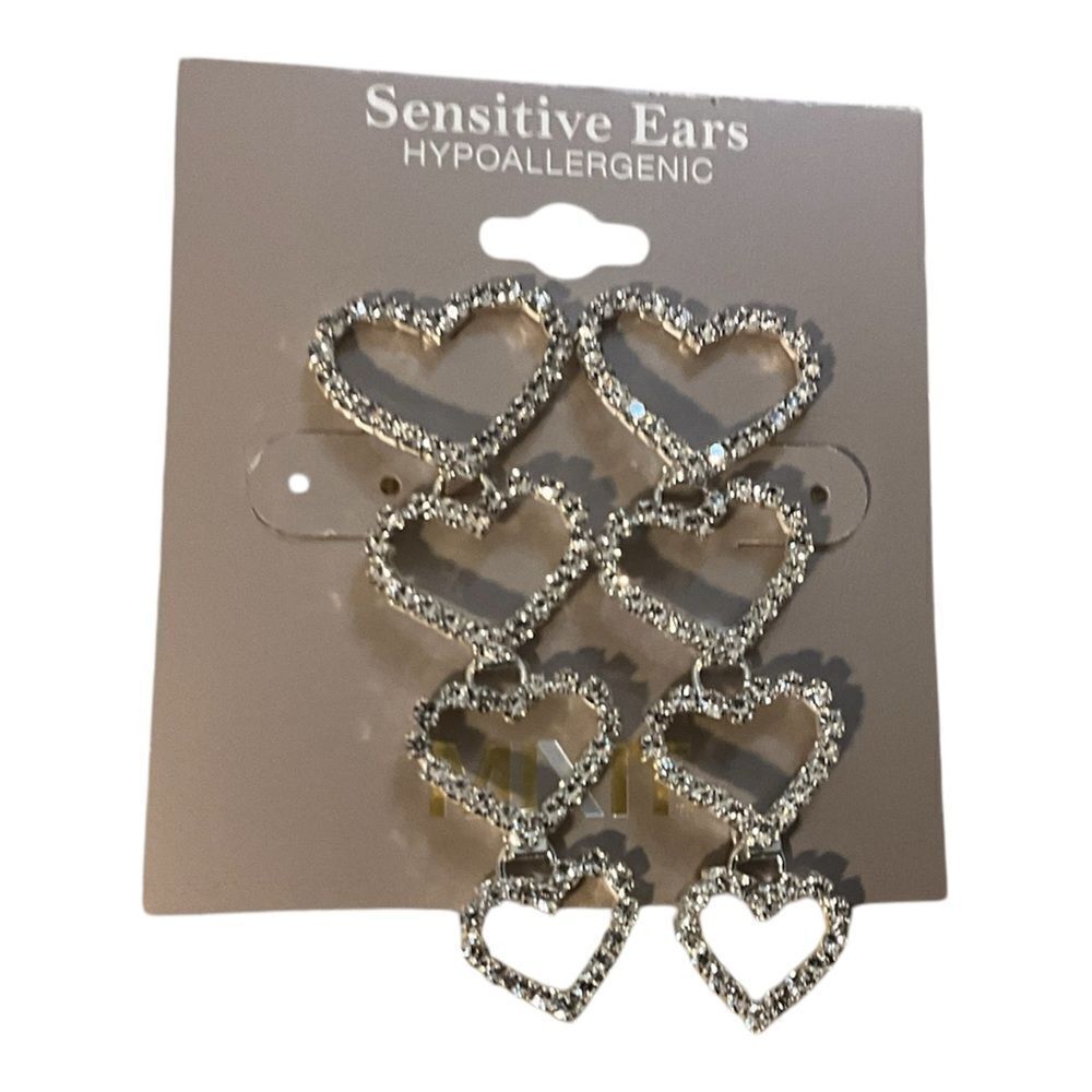 Mixit heart dangle earrings NWT